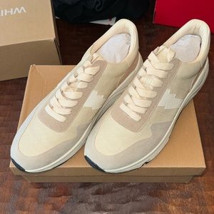 Brand new Whiteraven sneaker